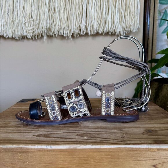 Sam Edelman Gretchen Gray Silver Ankle Wrap Tassel Gladiator Flat Sandal Size 7 - Picture 11 of 17